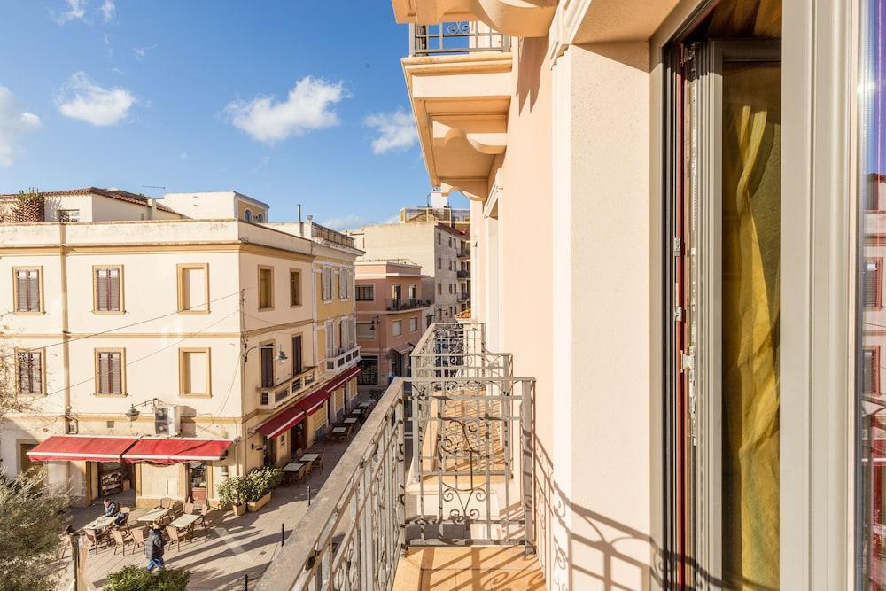 Hotel Regina Elena Olbia Exterior foto